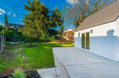 3047 Prospect Ave, Glendale CA  91214-3425 exterior