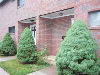 37 Sharon Ln, Hartford, CT 06109-3409