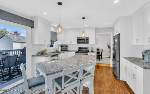 1211 Lister St, Point Pleasant Beach, NJ 08742-4010