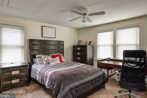 287 Wayne Ave, Tavistock NJ 08033-1008 exterior