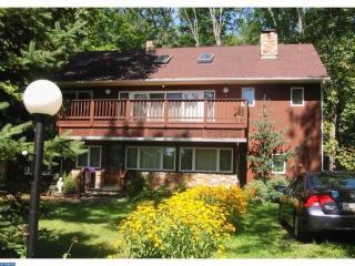 475 Echo Lake Dr, Bangor, PA 18013-5342