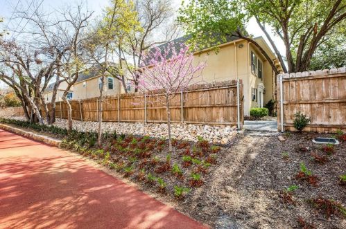 4017 Buena Vista St, Dallas TX  75204-1606 exterior
