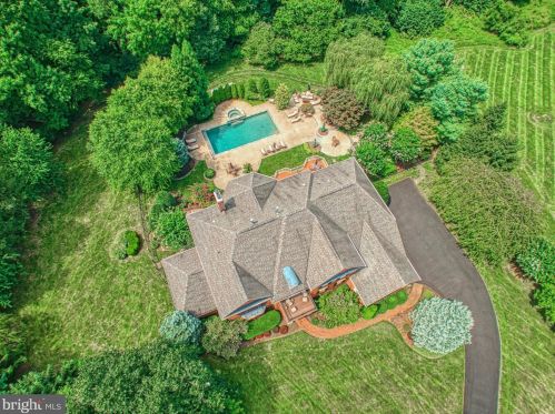 17087 Bold Venture Dr, Leesburg, VA 20176-7167