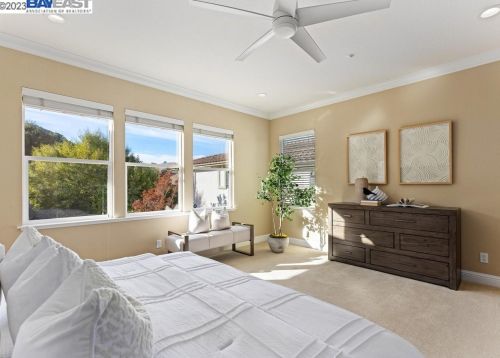 10864 Inspiration Cir, Pleasanton CA  94568-5562 exterior