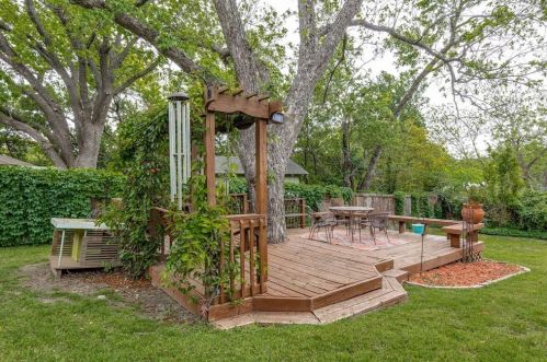 6409 Waverly Way, Fort Worth TX  76116-5404 exterior