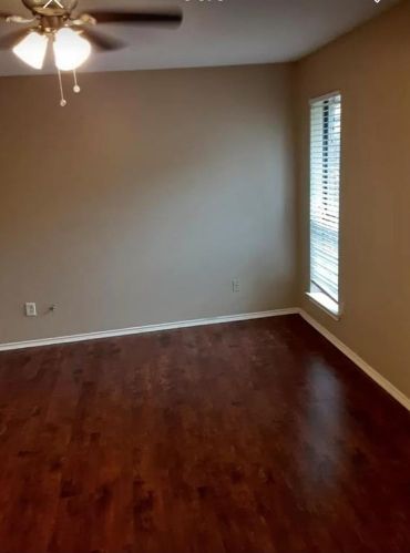 2322 Carol Good Ln, Carrollton TX  75006-1741 exterior