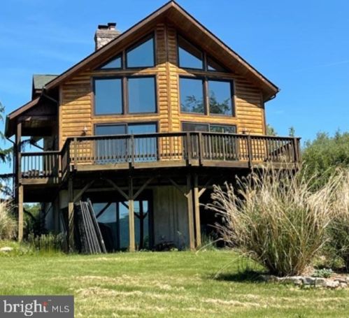 196 Valley Crest Dr, Rileyville, VA 22650-2126