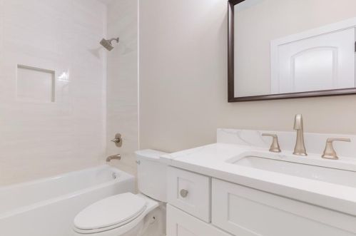 1610 Fearn Cir, Atlanta GA  30319-3512 exterior