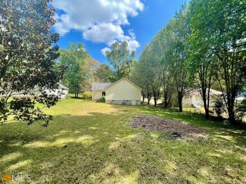 124 Ashland Dr, Stockbridge GA  30281-1769 exterior