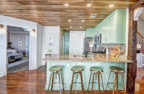 3037 Vineyard Way, Smyrna GA  30082-1851 exterior