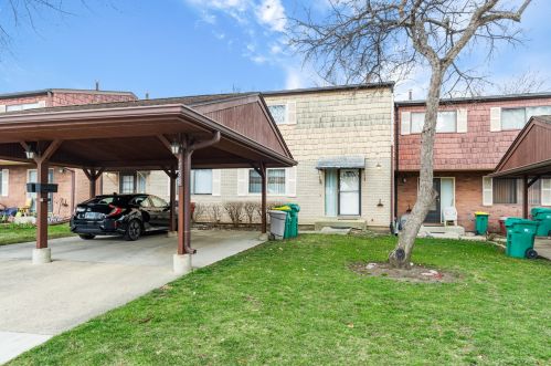 1788 Delaware Trl, Wheeling, IL 60090-5124
