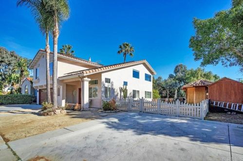 2209 32nd St, San Diego, CA 92104-5601