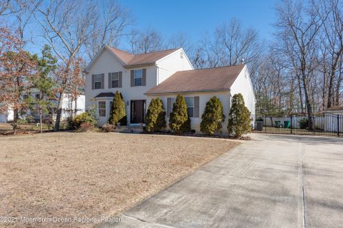 5 Okjin Ct, Jackson Twp, NJ 08527-5272