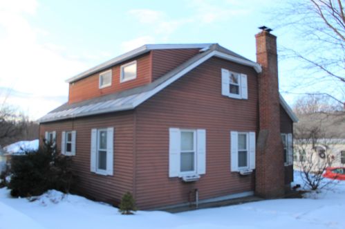 241 Pleasant St, Unity, NH 03743-3156