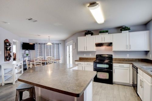 2932 Wispy Trl, Fort Worth TX  76108-8902 exterior