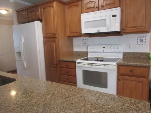 70 Longmeadow Dr, Torrington CT  06790-4100 exterior
