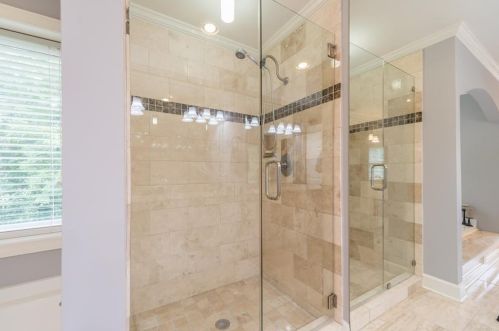 1565 Lazy River Ln, Atlanta GA  30350-3521 exterior