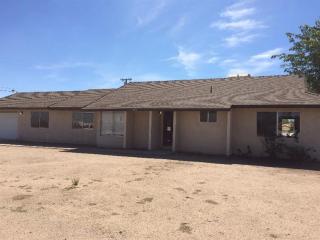 14811 Yucca St, Hesperia, CA 92345-3319