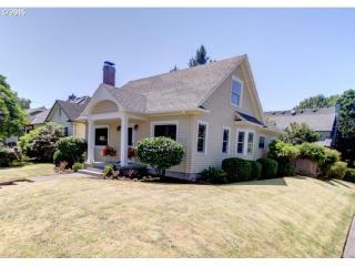 2645 27 St, Portland OR  97202-1303 exterior