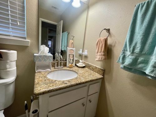 2700 Allen Rdg Dr, Bryan TX  77802-1769 exterior