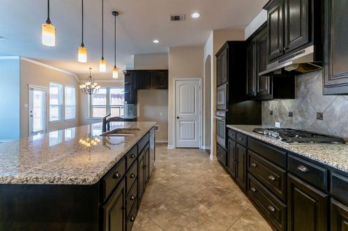 4913 Breezewind Ln, Fort Worth TX  76123-6008 exterior