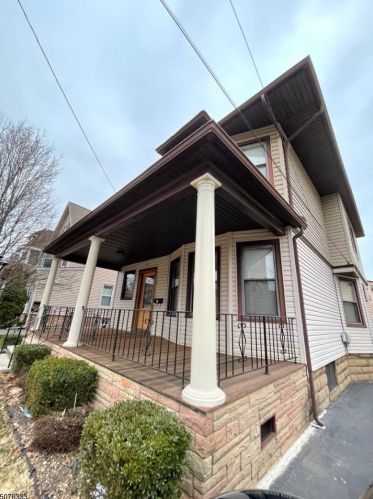 147 Washington St, Bloomfield, NJ 07003-2403