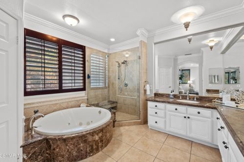 531 Granite Hl St, Simi Valley CA 93065-0608 exterior