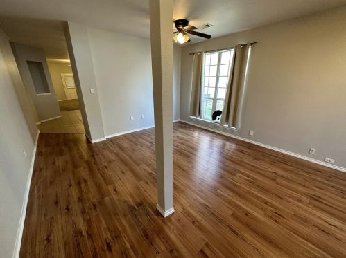 10613 Cloisters Dr, Fort Worth TX  76131-3944 exterior