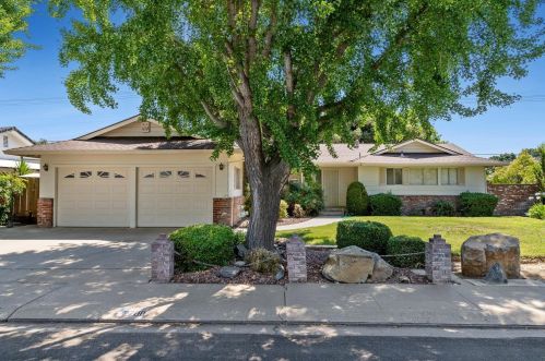 2700 Sheffield Ln, Modesto, CA 95350-2466