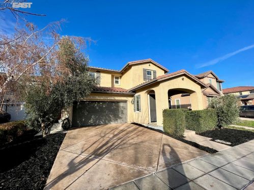 429 Cupertino Ave, Tracy, CA 95391-1212