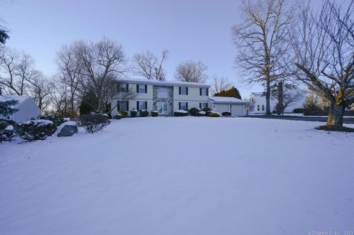 26 Krawski Dr, Wapping, CT 06074-3843