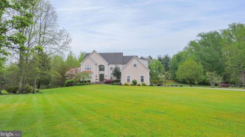 10 Hollybrook Rd, Harrison Township, NJ 08062-4628