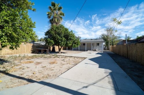 3635 Wallace St, Riverside CA  92509-4639 exterior