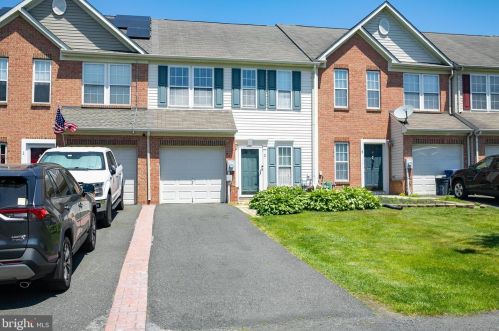3 Rosemary Dr, Lumberton Township, NJ 08048-4271