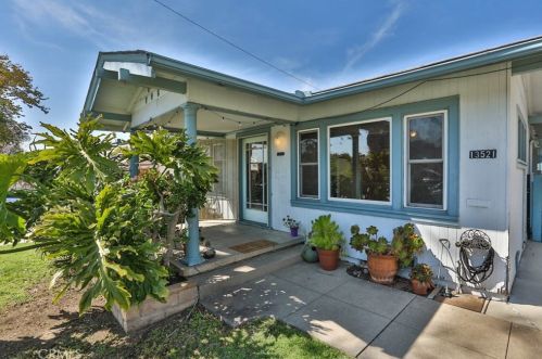 13521 Sunset Dr, Whittier, CA 90602-2429