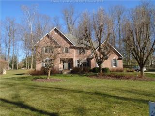 3628 Brookshire Dr, Hurricane, WV 25526-9414