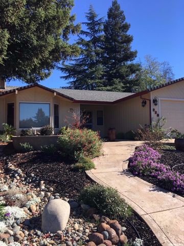 220 Timberline Ln, Auburn, CA 95603-5458
