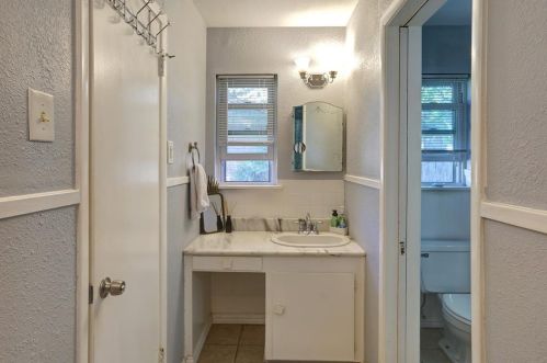 4633 Selkirk Dr, Fort Worth TX  76109-5243 exterior