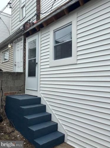 48 61 St, Philadelphia PA 19143-1013 exterior