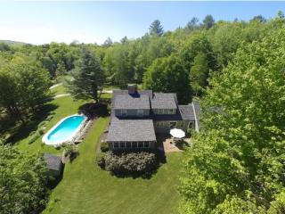 414 Blackberry Ln, Waterbury VT  05676-9113 exterior