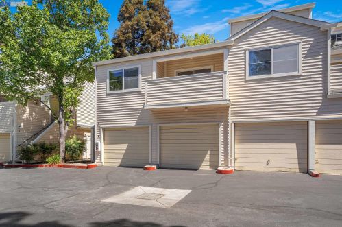 4524 Melody Dr, Concord CA  94521-5370 exterior