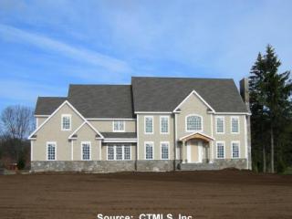 5 Country Club Dr, Farmington, CT 06032-1575
