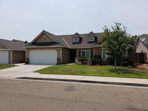 3151 Pearwood Ave, Fresno, CA 93727-9141