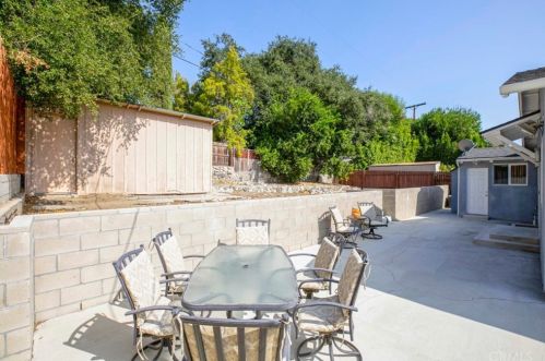 3521 Encinal Ave, Glendale CA 91214-2415 exterior