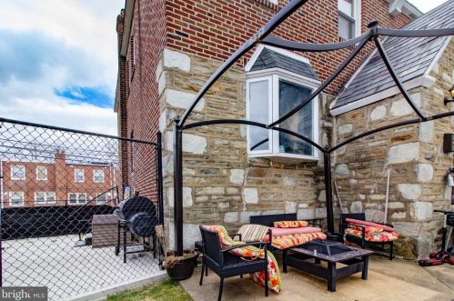 239 Fariston Dr, Philadelphia, PA 19120-1007