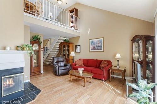 2002 Teton Pkwy, Barrington Hills, IL 60102