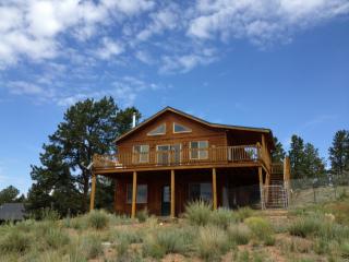 207 Antlers Ln, Twin Rock, CO 80816-9161