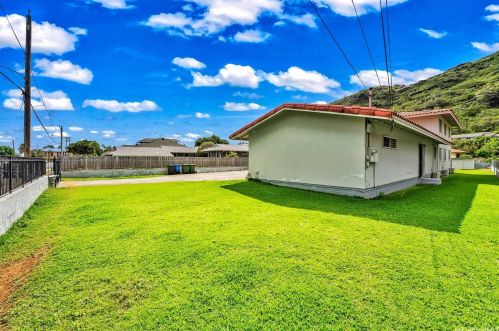 248 Elelupe Rd, Honolulu HI  96821-2209 exterior