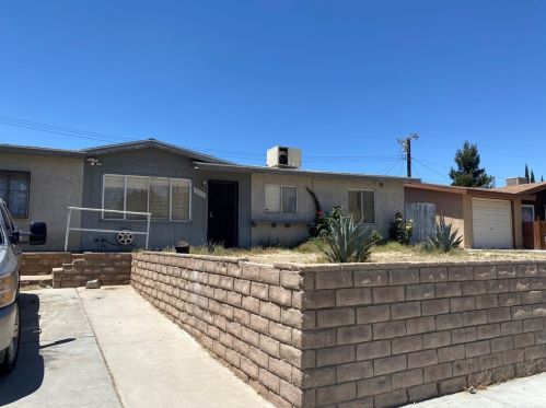 3225 Gregory Dr, Mojave, CA 93501-1309