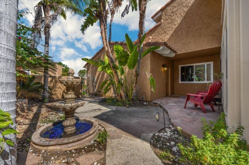 306 New Hampshire Way, Placentia, CA 92870-5022